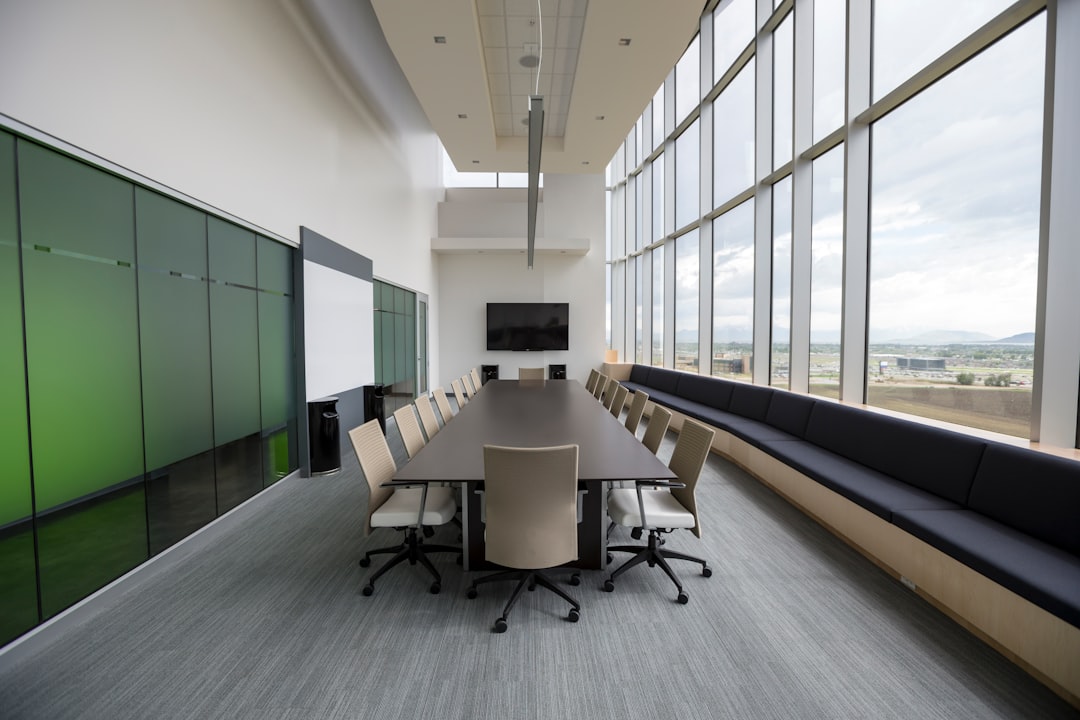 why-choose-us Elegant boardroom